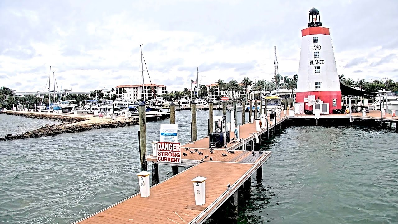 Faro Blanco Marina of Suntex Live Cam preview